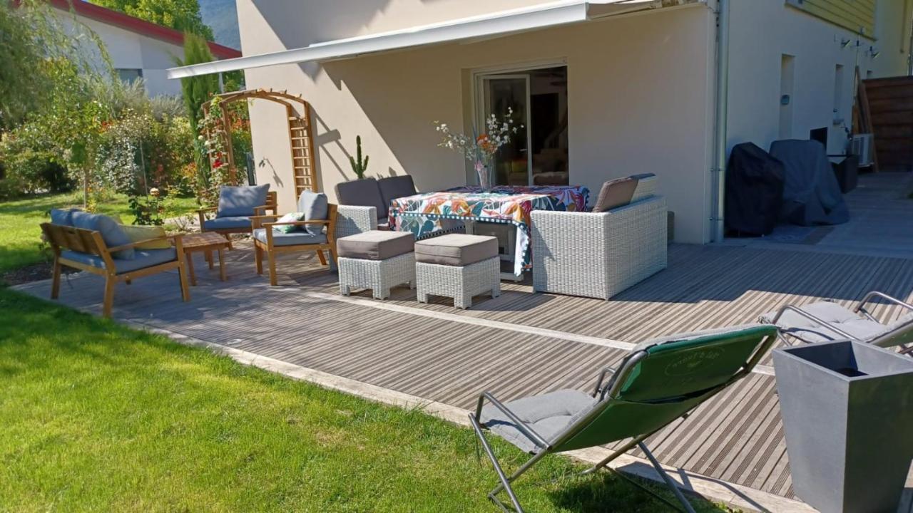 La Maison Du Port, Une Exclusivite Lla Selections By Location Lac Annecy Сен-Жорьо Экстерьер фото