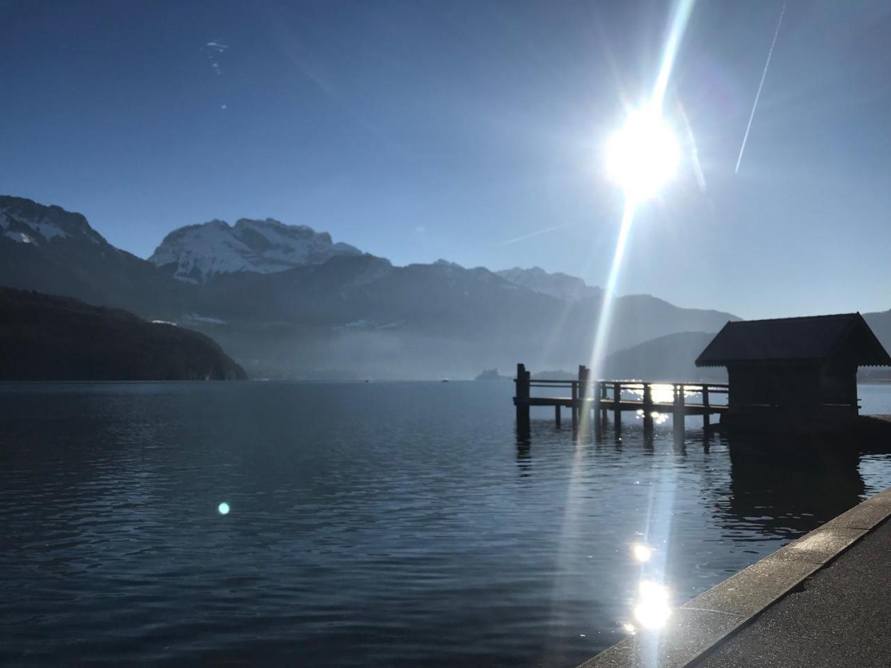 La Maison Du Port, Une Exclusivite Lla Selections By Location Lac Annecy Сен-Жорьо Экстерьер фото