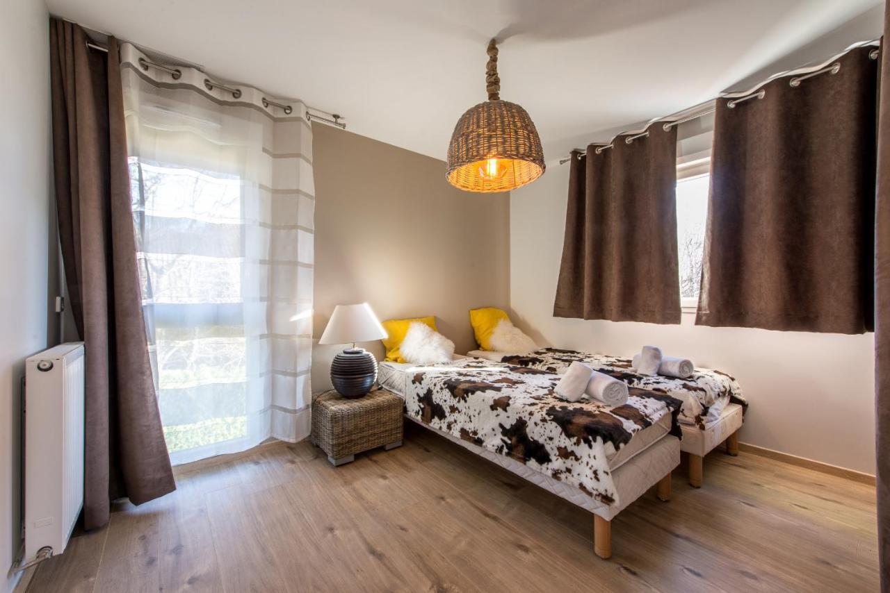 La Maison Du Port, Une Exclusivite Lla Selections By Location Lac Annecy Сен-Жорьо Экстерьер фото